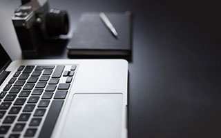 曼城终结魔咒夜，索博斯洛伊染红，哈兰德点射绝杀利物浦